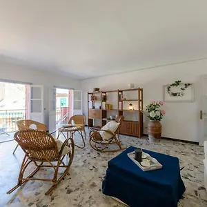  Apartment Joivy Spacious 2 Bedroom Apt With Terrace At The Heart Of The